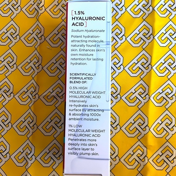 Brand New L'Oreal Revitalift Derm Intensives 1.5% Pure Hyaluronic Acid Serum - Picture 4 of 12